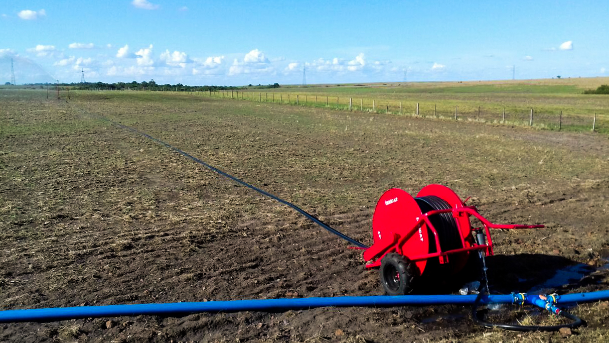 Paisagem IRRIGAT Tubulacoes Carro Alto Pastagem